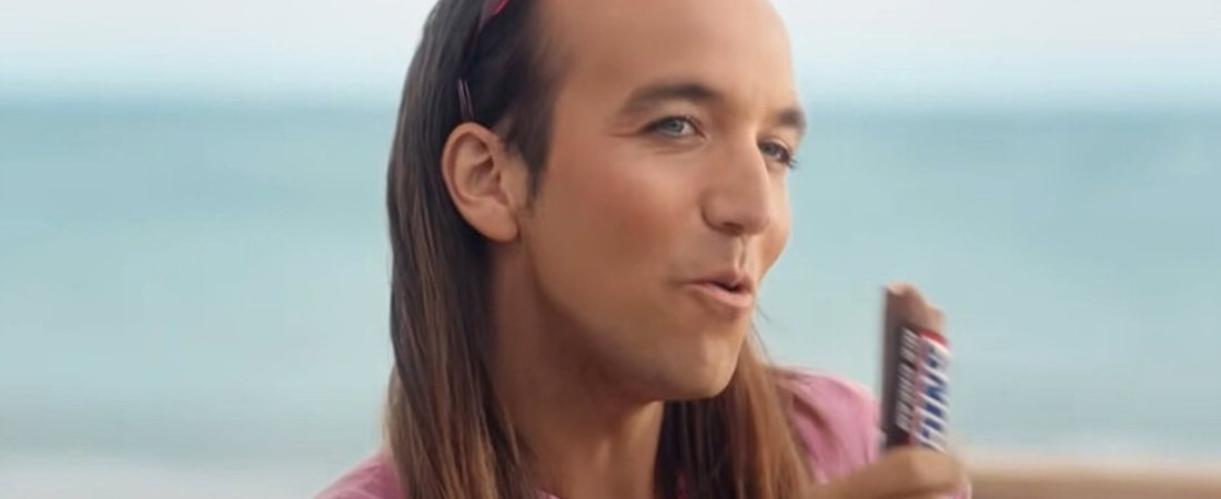 Retirada anuncio Aless Gibaja